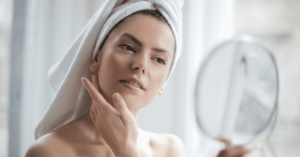 Detergere il viso correttamente